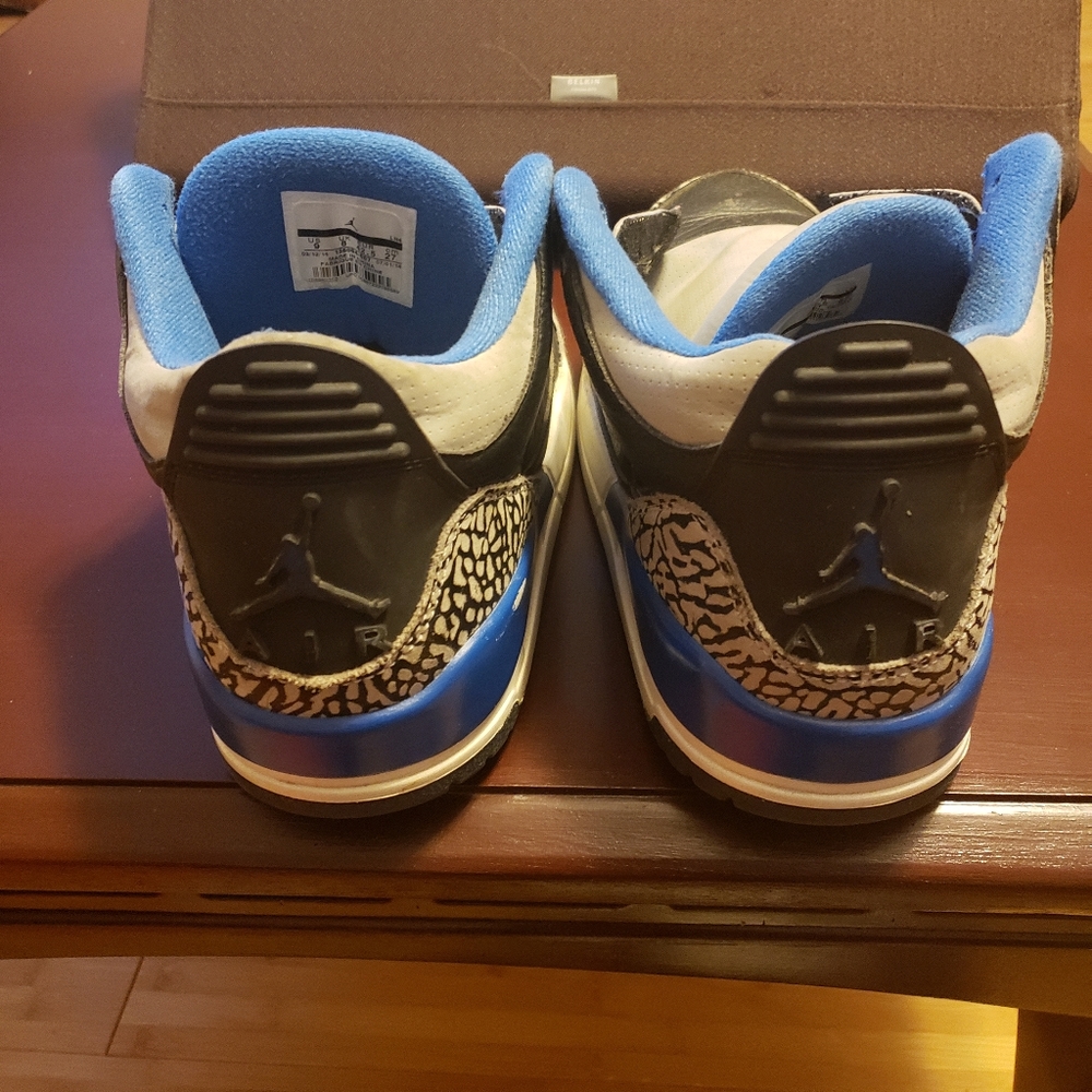 AIR JORDAN 3 RETRO "SPORT BLUE"